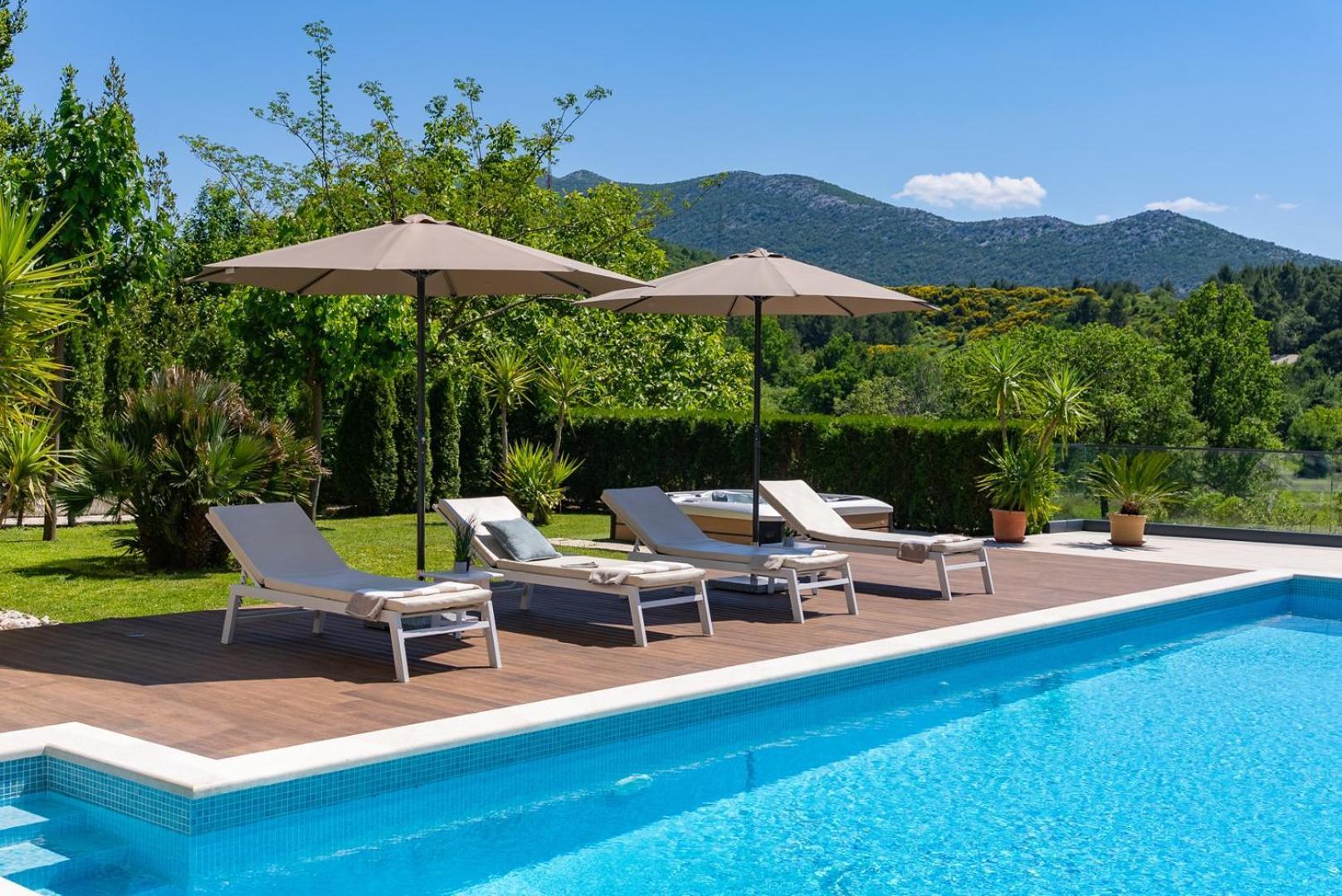Villa Agava With Heated Pool, Jacuzzi, Sauna, Gym, 4 En-Suite Bedrooms Gata Eksteriør bilde